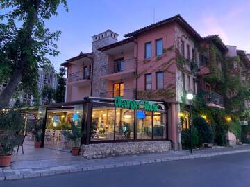 Фотографии Отель Oleander House and Tennis Club г. Солнечный Берег (Болгария) №2 Фото Отель Oleander House and Tennis Club г. Солнечный Берег 2