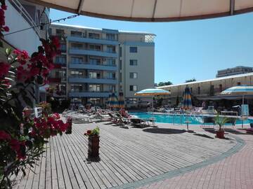 Фотографии Апарт-отели Central Plaza Apartment г. Солнечный Берег (Болгария) №2 Фото Апарт-отели Central Plaza Apartment г. Солнечный Берег 2
