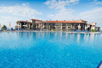 Фотографии Курортные отели Nevis Resort & Aqua Park - All Inclusive г. Солнечный Берег (Болгария) №1 Фото Курортные отели Nevis Resort & Aqua Park - All Inclusive г. Солнечный Берег 1