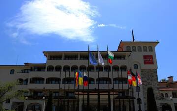 Фотографии Курортные отели Helena Park - Ultra All Inclusive г. Солнечный Берег (Болгария) №2 Фото Курортные отели Helena Park - Ultra All Inclusive г. Солнечный Берег 2