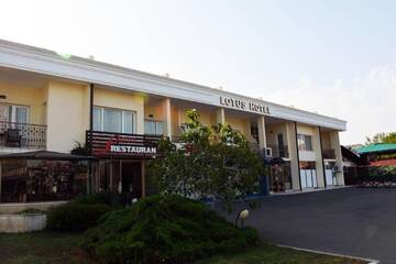 Фотографии Отель Hotel Lotus г. Солнечный Берег (Болгария) №3 Фото Отель Hotel Lotus г. Солнечный Берег 3