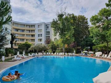 Фотографии Апарт-отели Yassen Holiday Village г. Солнечный Берег (Болгария) №2 Фото Апарт-отели Yassen Holiday Village г. Солнечный Берег 2