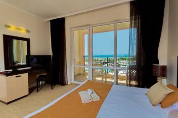 Фотографии Курортные отели DIT Majestic Beach Resort г. Солнечный Берег (Болгария) №2 Фото Курортные отели DIT Majestic Beach Resort г. Солнечный Берег 2
