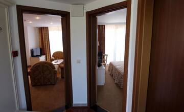 Фотографии Виллы Helena VIP Villas and Suites - Half Board г. Солнечный Берег (Болгария) №4 Фото Виллы Helena VIP Villas and Suites - Half Board г. Солнечный Берег 4