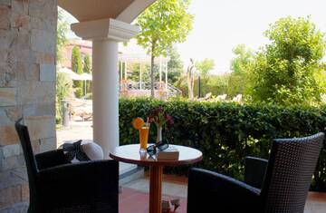 Фотографии Виллы Helena VIP Villas and Suites - Half Board г. Солнечный Берег (Болгария) №3 Фото Виллы Helena VIP Villas and Suites - Half Board г. Солнечный Берег 3