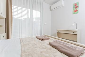 Фото номера Апартаменты с 1 спальней и балконом Отель Galeon Residence &amp; SPA г. Солнечный Берег 4