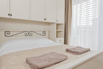 Фото номера Апартаменты с 1 спальней (для 2 взрослых и 1 ребенка) Отель Galeon Residence &amp; SPA г. Солнечный Берег 5