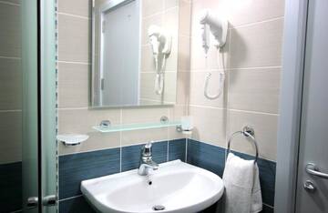 Фото номера Семейный люкс (для 2 взрослых и 2 детей) Отель Sunny Beauty Palace Hotel г. Солнечный Берег 4