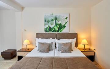 Фото номера Полулюкс с балконом Отель Hotel Venus г. Солнечный Берег 3