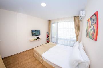 Фото номера Номер-студио с балконом Курортные отели Premier Fort Beach Resort г. Солнечный Берег 4