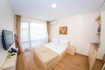 Фото номера Номер-студио с балконом Курортные отели Premier Fort Beach Resort г. Солнечный Берег 5
