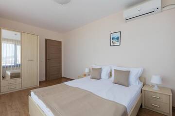 Фото номера Апартаменты с 2 спальнями и балконом Курортные отели Premier Fort Beach Resort г. Солнечный Берег 14