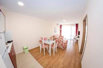 Фото номера Апартаменты с 2 спальнями и балконом Курортные отели Premier Fort Beach Resort г. Солнечный Берег 12