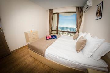 Фото номера Апартаменты с 2 спальнями и балконом Курортные отели Premier Fort Beach Resort г. Солнечный Берег 15