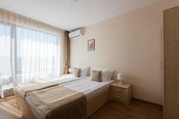 Фото номера Апартаменты с 2 спальнями и балконом Курортные отели Premier Fort Beach Resort г. Солнечный Берег 13