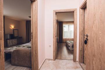 Фото номера Апартаменты с 1 спальней и балконом (для 4 взрослых) Отель Avenue Deluxe Hotel г. Солнечный Берег 4