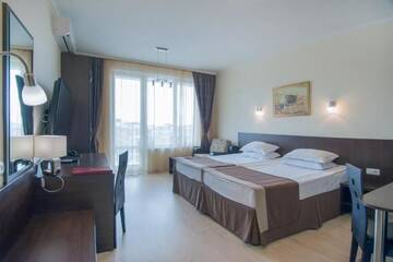 Фото номера Полулюкс Отель Rome Palace Deluxe - All Inclusive г. Солнечный Берег 3