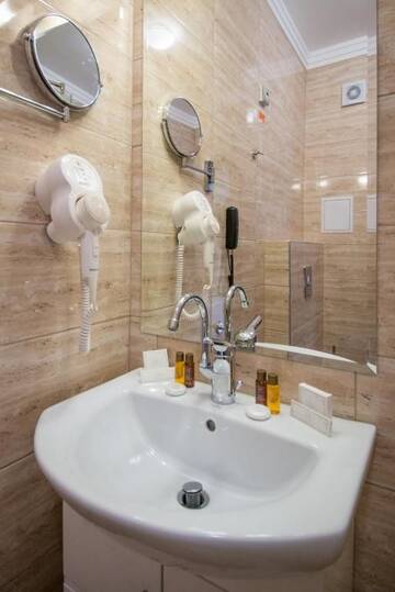 Фото номера Люкс с 2 спальнями Отель Rome Palace Deluxe - All Inclusive г. Солнечный Берег 6