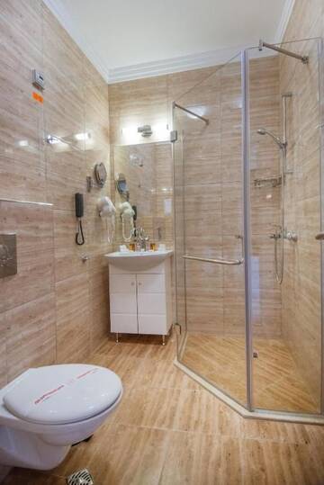 Фото номера Двухместный номер эконом-класса с 1 кроватью Отель Rome Palace Deluxe - All Inclusive г. Солнечный Берег 4