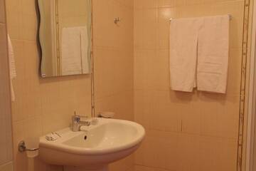 Фото номера Апартаменты с 2 спальнями Отель Coral City г. Солнечный Берег 4