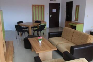 Фото номера Апартаменты с 2 спальнями Отель Coral City г. Солнечный Берег 9