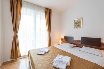 Фото номера One bedroom Apartment Pool view Апарт-отели Sea Romance г. Солнечный Берег 9