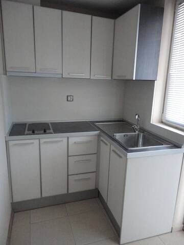 Фото номера Двухместный номер с 1 кроватью и балконом Гостевой дом Casa Luba Sunny beach г. Солнечный Берег 4