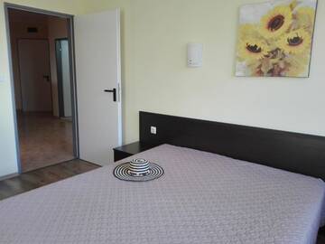 Фото номера Апартаменты с 2 спальнями Апарт-отели Central Plaza Apartment г. Солнечный Берег 37