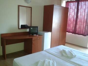 Фото номера Просторный двухместный номер с 2 отдельными кроватями Отель Hotel Seasons 2 г. Солнечный Берег 6
