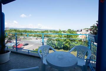 Фото номера Семейный люкс с видом на море Отель Regata Palace - All Inclusive г. Солнечный Берег 2