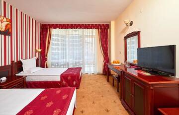 Фото номера Двухместный номер с 1 кроватью Отель Karolina Hotel г. Солнечный Берег 6