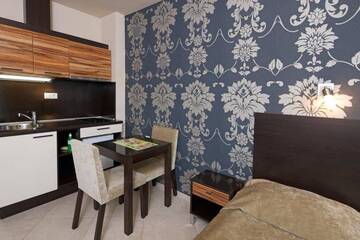 Фото номера Номер-студио с боковым видом на море Апарт-отели Briz Beach Apartments г. Солнечный Берег 9
