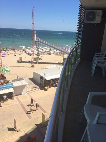 Фото номера Апартаменты с видом на море Апарт-отели Briz Beach Apartments г. Солнечный Берег 4