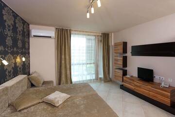 Фото номера Номер-студио с видом на парк Апарт-отели Briz Beach Apartments г. Солнечный Берег 2