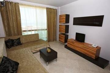 Фото номера Апартаменты с видом на море Апарт-отели Briz Beach Apartments г. Солнечный Берег 6