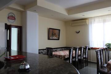 Фото номера Двухместный номер с 1 кроватью и балконом Отель Hotel Zora г. Солнечный Берег 9