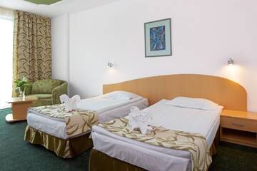 Фото номера Двухместный номер с 2 отдельными кроватями и балконом Отель Mena Palace Hotel - Все включено г. Солнечный Берег 6