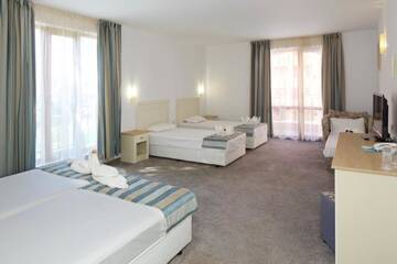Фото номера Полулюкс с балконом (4 взрослых) Отель Mena Palace Hotel - Все включено г. Солнечный Берег 4