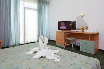 Фото номера Двухместный номер с 1 кроватью и балконом Отель Mena Palace Hotel - Все включено г. Солнечный Берег 2