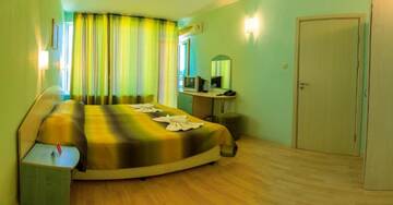 Фото номера Двухместный номер эконом-класса с 2 отдельными кроватями Отель Hotel Boomerang - Sunny Beach г. Солнечный Берег 10