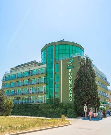 Фото номера Семейный номер с балконом Отель Hotel Boomerang - Sunny Beach г. Солнечный Берег 5