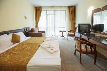 Фото номера Двухместный номер с 1 кроватью и балконом Отель Babylon Hotel г. Солнечный Берег 17