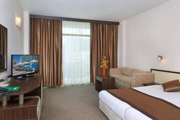Фото номера Двухместный номер с 1 кроватью и балконом Отель Hotel Marvel - All Inclusive - Beach Access г. Солнечный Берег 11