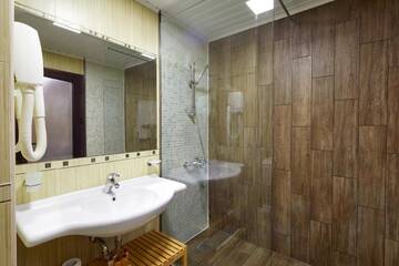 Фото номера Номер-студио с балконом (для 2 взрослых) Отель Hotel Nobel - Beach Access г. Солнечный Берег 4