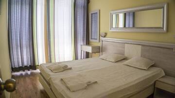 Фото номера Апартаменты с 1 спальней и балконом Апарт-отели Elite Apartments г. Солнечный Берег 8