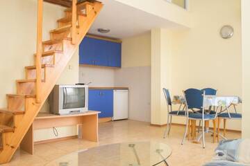 Фото номера Апартаменты с 3 спальнями и балконом Апарт-отели Elite Apartments г. Солнечный Берег 2