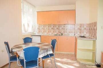 Фото номера Апартаменты с 2 спальнями и балконом Апарт-отели Elite Apartments г. Солнечный Берег 8
