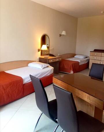 Фото номера Номер-студио с балконом Отель Briz Beach apartments - section B г. Солнечный Берег 3