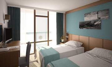 Фото номера Семейный люкс с балконом (для 2 взрослых и 2 детей) Отель Hotel Pomorie Sun г. Солнечный Берег 8
