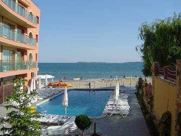 Фотографии Апарт-отели Sunny Bay Aparthotel г. Солнечный Берег (Болгария) №1 Фото Апарт-отели Sunny Bay Aparthotel г. Солнечный Берег 1